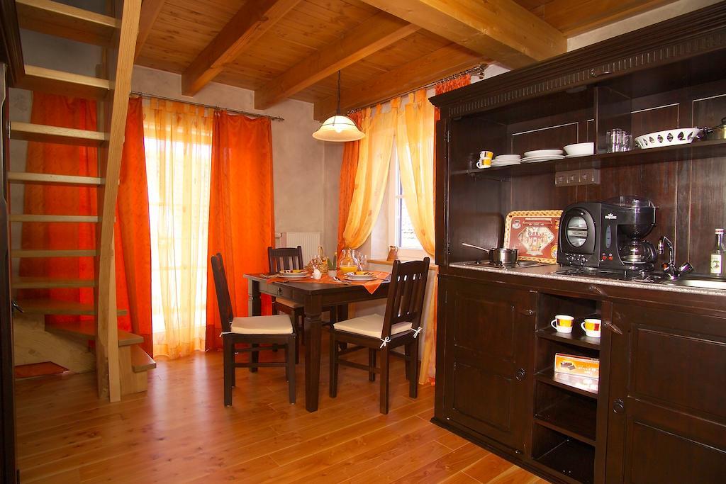 Cleo´s Hotel Kallstadt Rum bild